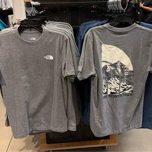 NEW The North Face Gray Graphic T-Shirt M/L